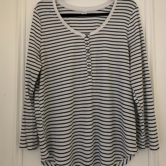 B&W Stripped Long Sleeve - Picture 3 of 8
